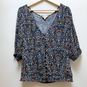 Reitmans Floral V-neck Button Down Blouse